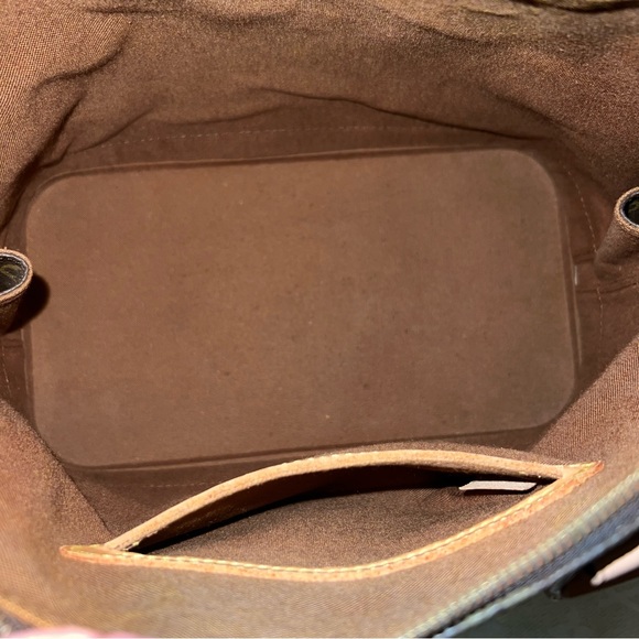 SOLD Louis Vuitton Alma Handbag❤️ - Picture 8 of 11